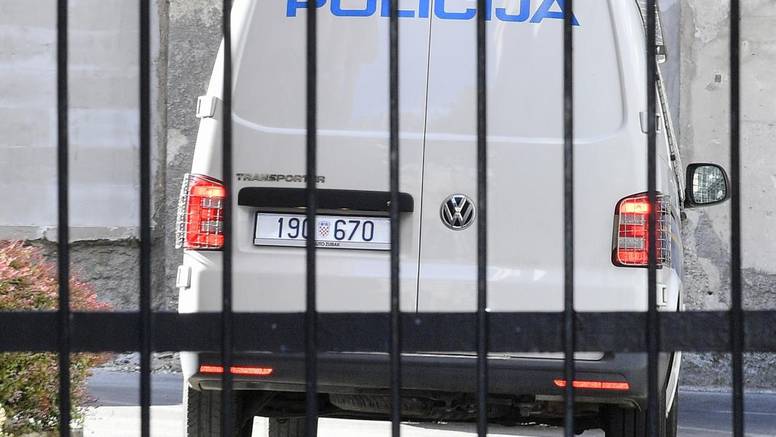 Zagrebačka policija prijavila dvoje muškaraca i ženu koja im je pomagala u teškim krađama