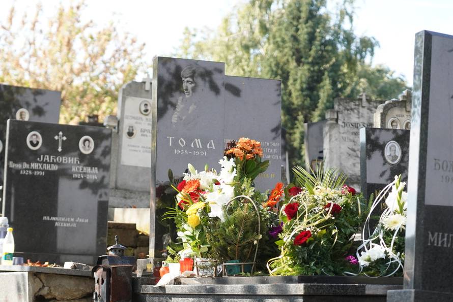 Beograd: Obilježena 34. godišnjica smrti pjevača Tome Zdravkovića