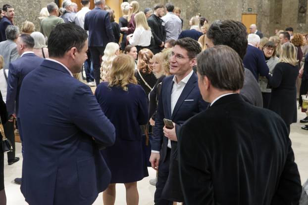 Zagreb: Poznate osobe na premijeri komedije "Papučari" autora Mire Gavrana, u režiji Mladene Gavran