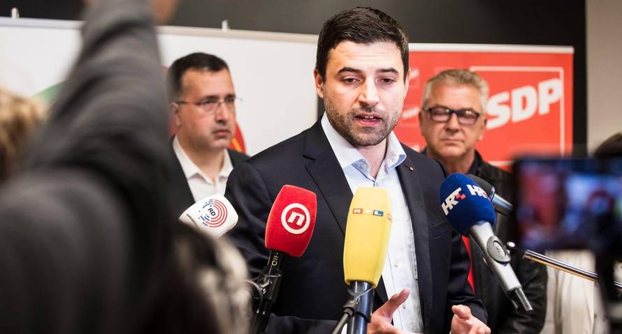 Split: Konferencija za medije koalicije Restart