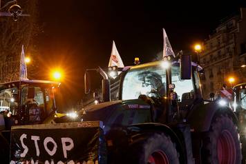 Protest against the government's handling of the EU-Mercosur free trade agreement in Paris