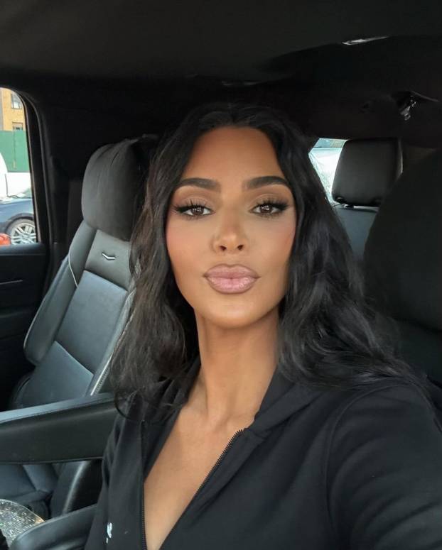 FOTO Kim Kardashian 'upecala' novog frajera. Legenda Formule 1 prerasla je status 'prijatelja'