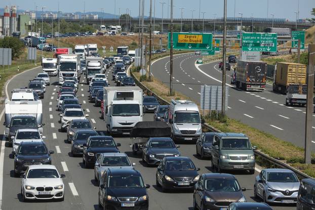 Zagreb: Velike gužve na naplatnoj postaji Lučko