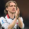 Sky: Luka Modri&cacute; postavio je Milanu tri uvjeta za ostanak...