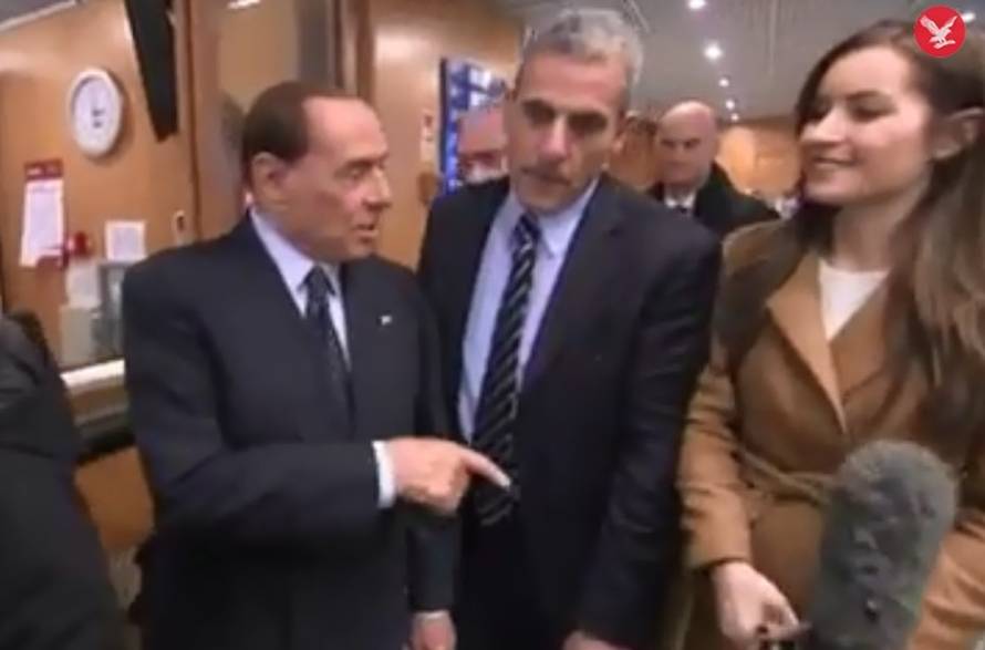 'Nemoj tako jako stiskati ruku, neće se htjeti oženiti s  tobom'