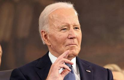 Biden dolazi na Papin sprovod