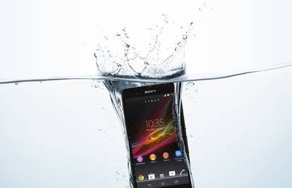 Xperia Z ima odličnu kameru, a preživjet će i kupanje u vodi