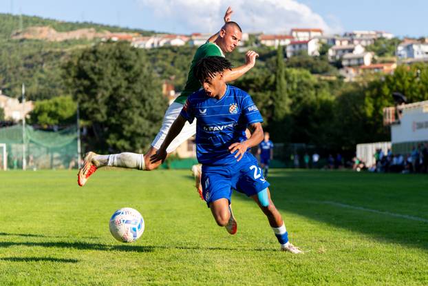 Senj: NK Nehaj proslavio 105. rođendan prijateljskom utakmicom protiv Dinama