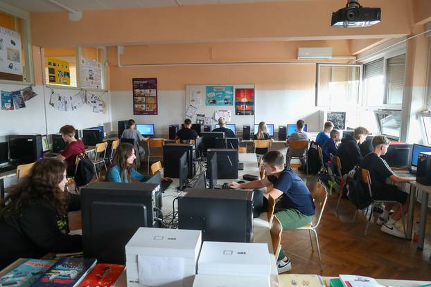 Zagreb: Škola u Kozari Boku prikuplja novac za uređenje informatičke učionice