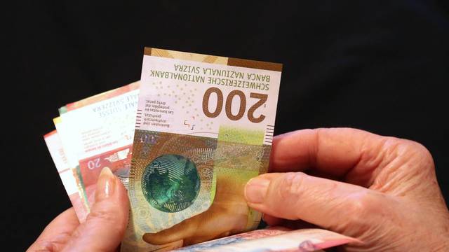 Tijekom 2018. godine Å vicarska je pustila u opticaj nove papirnate novÄanice Å¡vicarskog franka