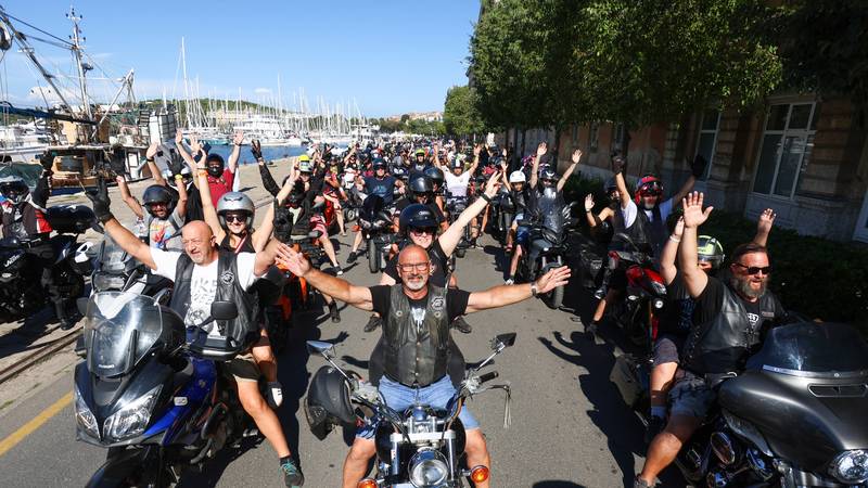FOTO Tisuće motora protutnjale Pulom: Pogledajte prizore s današnjeg Croatia Bike Weeka
