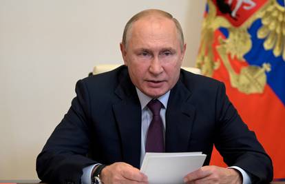 Putinova nova odluka: Rusi će 17. listopada slaviti Dan očeva