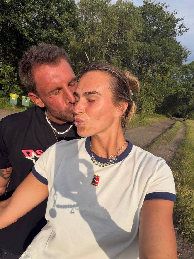 FOTO Sabalenka se zabavlja nakon ispadanja s Wimbledona: 'Hvala vam svima na savjetu!'