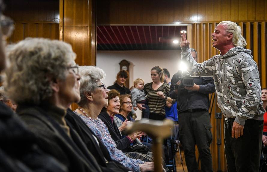 Zagreb: Koncert Dubioze Kolektiv u domu umirovljenika