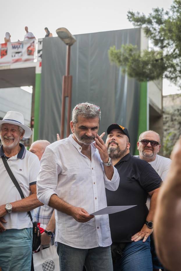 Split: Otkrivanje murala Blaža Sliškovića Bake na Splitskom Mertojaku