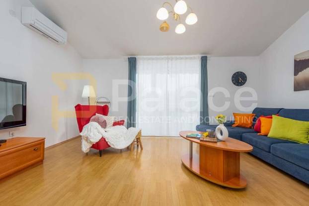 FOTO Najjeftinija vila na otoku Pašmanu ima bazen, ljetnu kuhinju i 300 metara do plaže!