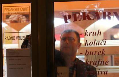 Rijeka: Maskirani dvojac s nožem opljačkao pekarnicu