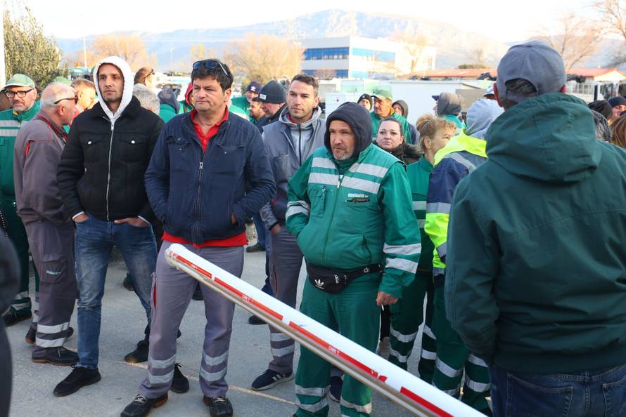 Split: Radnici Čistoće započeli štrajk