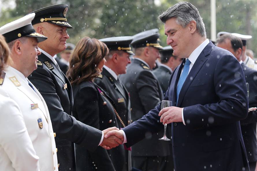 Zagreb: Predsjednik RH upriličio svečani prijam povodom Dana hrvatske vojske