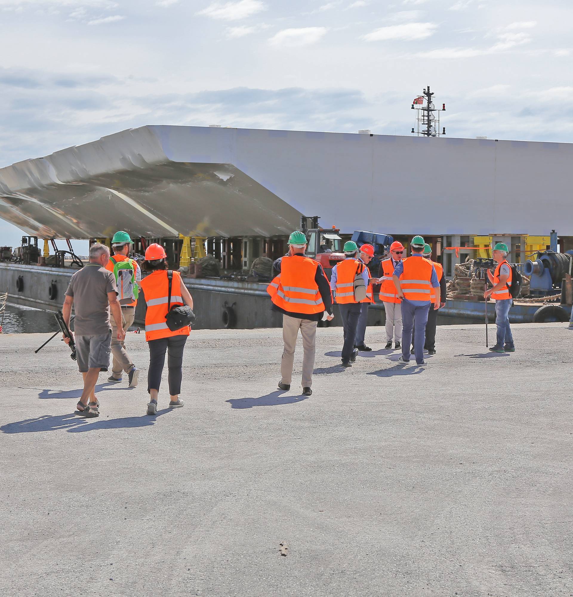 Venice, 09/06/2016 - Arrival of the new Croatian gates to the construction site of the Moses of Santa Maria del Mare