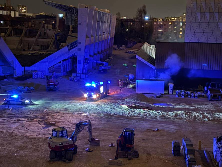 VIDEO Požar kod stadiona u Kranjčevićevoj, gorjela i fasada HNK 2: 'Tu su bili mladići...'