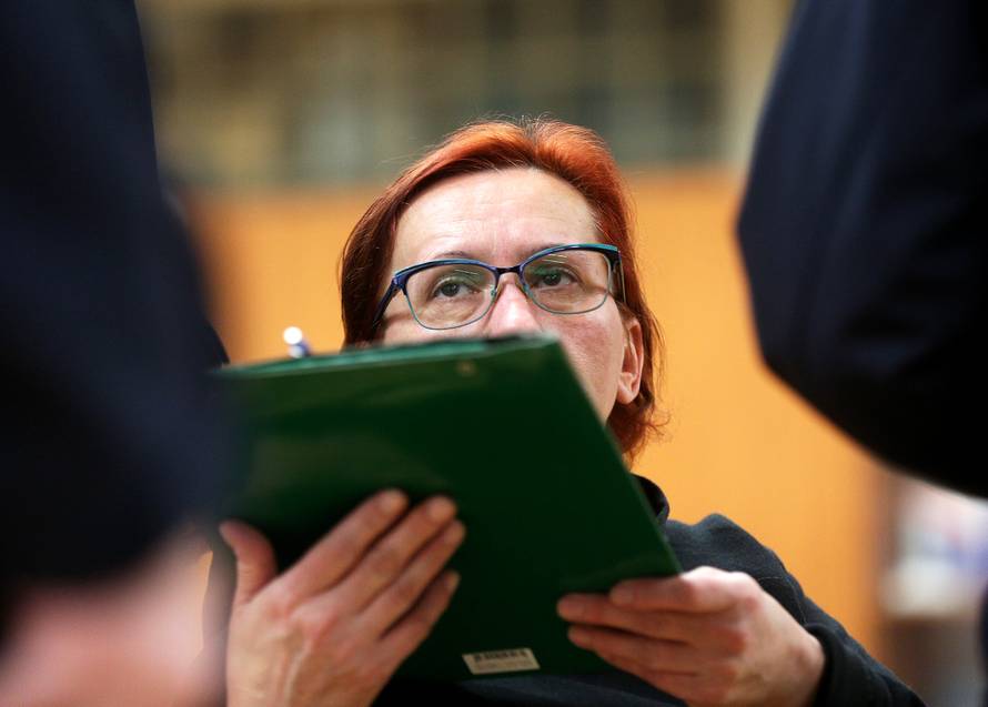 Suđenje Smiljani: Hoće li za ubojstvo sestre okriviti oca?!