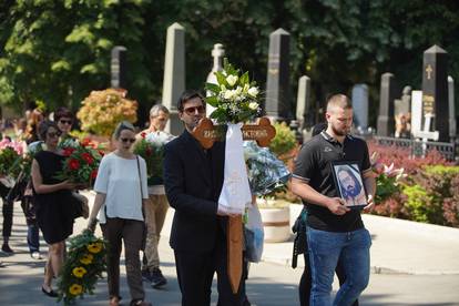 Beograd: Posljednji ispraćaj Vidoja Ristovića, supruga Nikoline Pišek