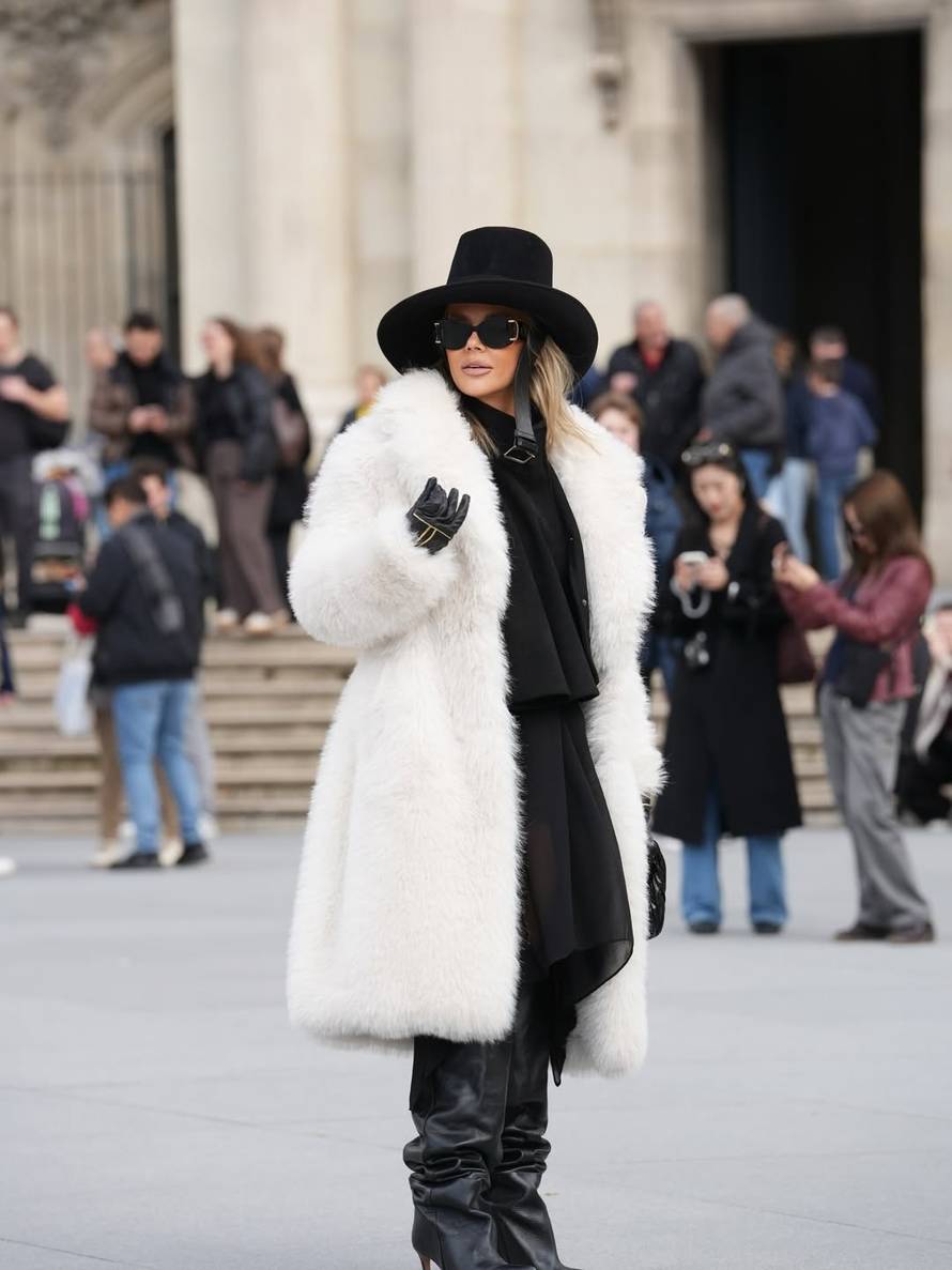 FOTO Pogledajte u čemu se nakon romantičnog vikenda u Parizu s Majom vozio Šime Elez