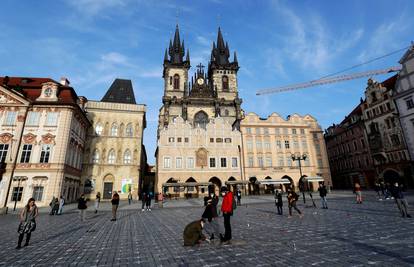 Češka je produljila izvanredno stanje u zemlji za još dva tjedna