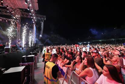 FOTO Spektakl u Imotskom: Evo kako je izgledao koncert Bulića, Thompsona i Zečića na stadionu