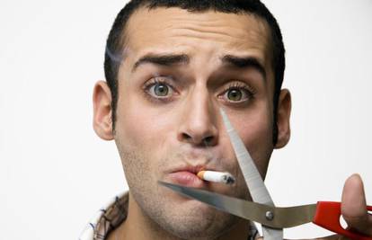 Pušenje je glavni razlog što muškarci žive kraće od žena