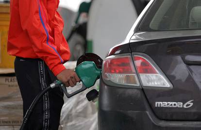 Cijene goriva padaju od utorka: Benzin će opet biti ispod 12 kn