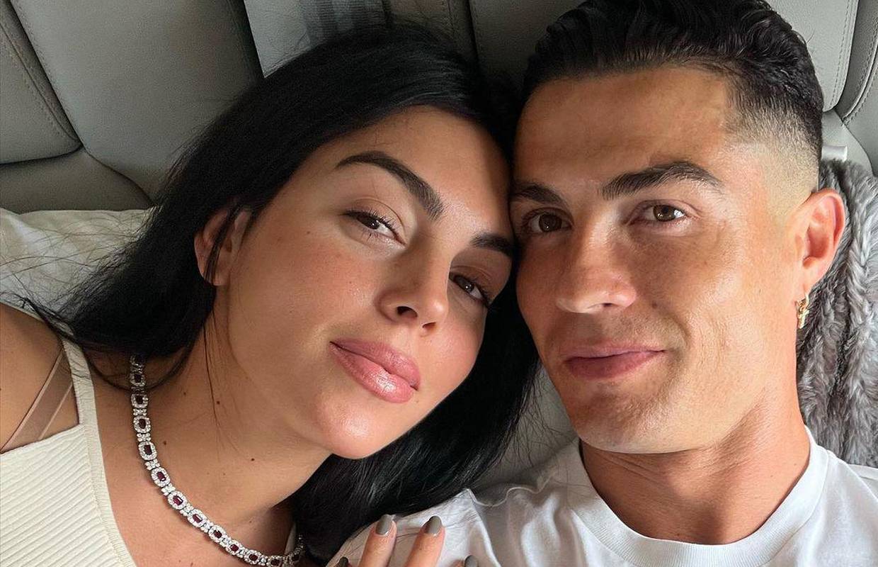 Georgina objavila fotku kćeri, objavu lajkalo više od milijun ljudi, a javio se i tata Ronaldo