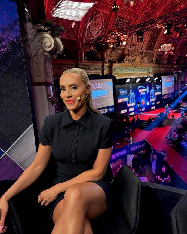 FOTO Zbog nje će pikado postati još praćeniji. Pogledajte tko je predivna voditeljica ovog SP-a