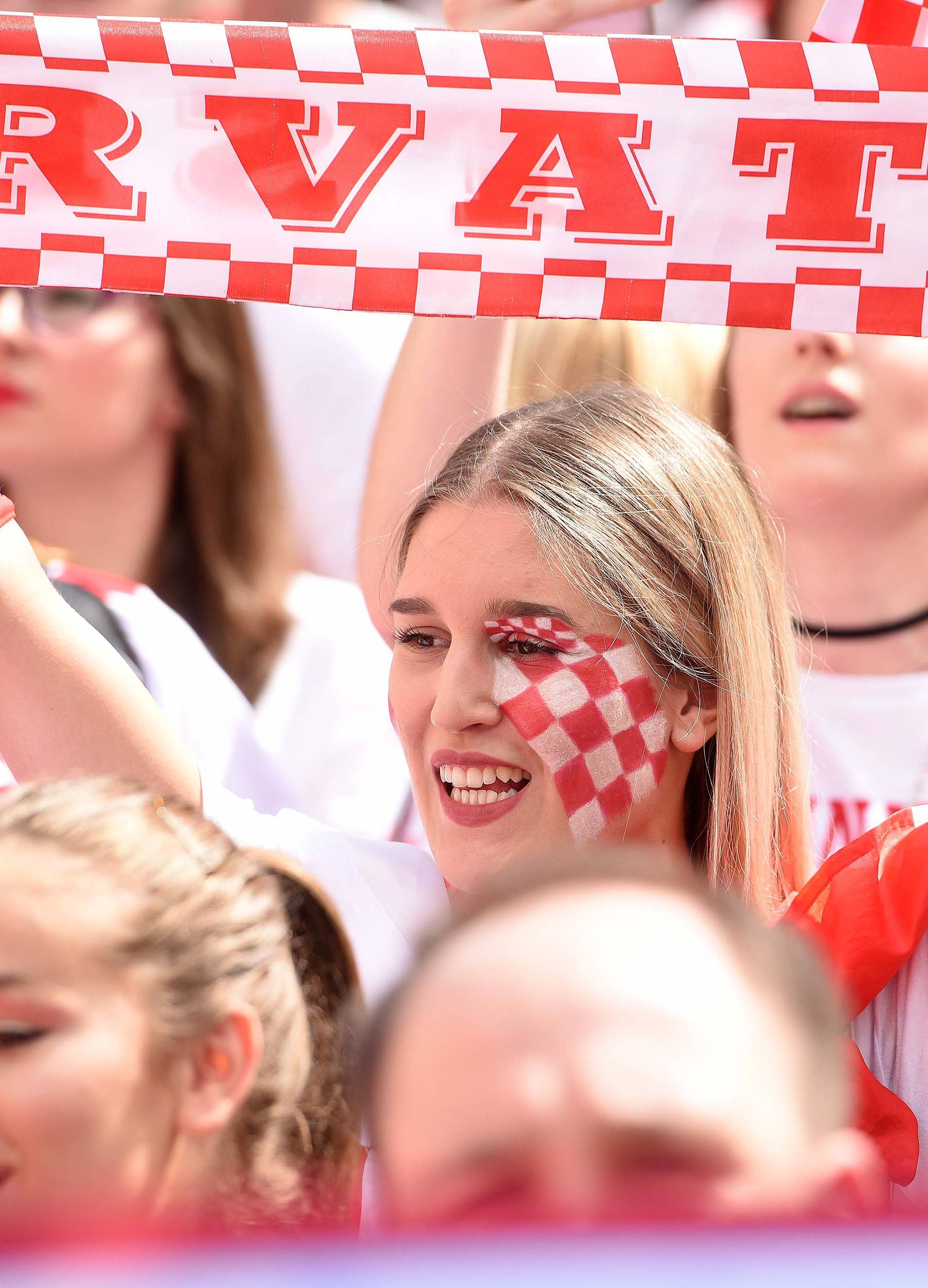 Ovako su navijači u Varaždinu i Sisku dočekali finale u Rusiji