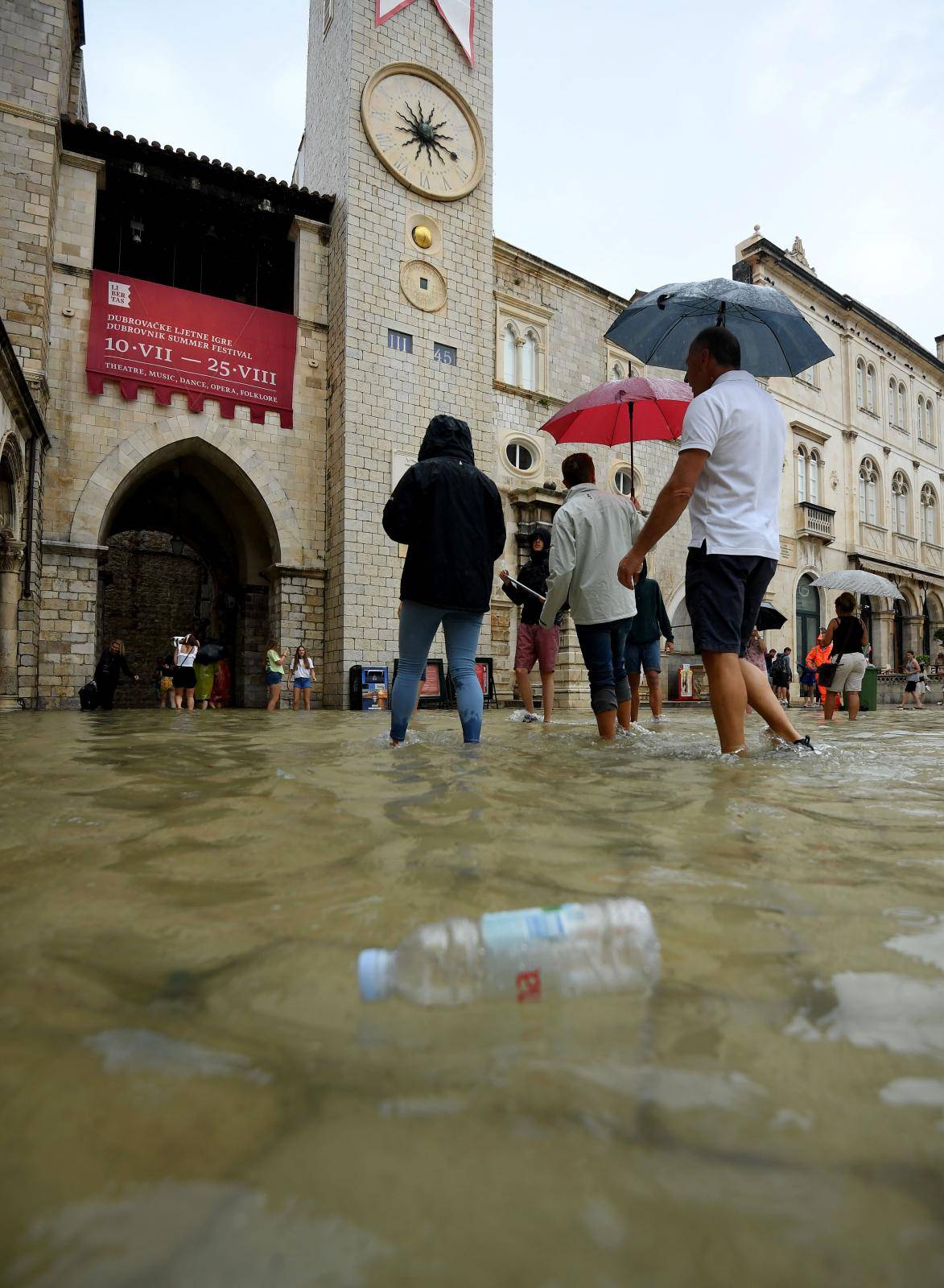 Dubrovnik: Obilna kiÅ¡a poplavila Stradun