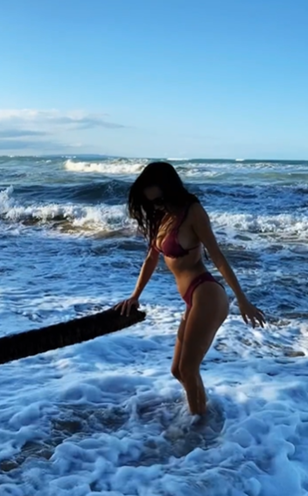 FOTO Prava ljepotica: Nova supruga slovenskog premijera ne boji se pozirati u tangama