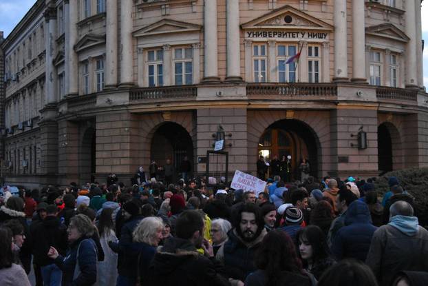 Studenti u Nišu pozvali na komemoraciju povodom 17 mjeseci od tragedije u Novom Sadu i minutu šutnje za nedavno stradalu studenticu u Beogradu