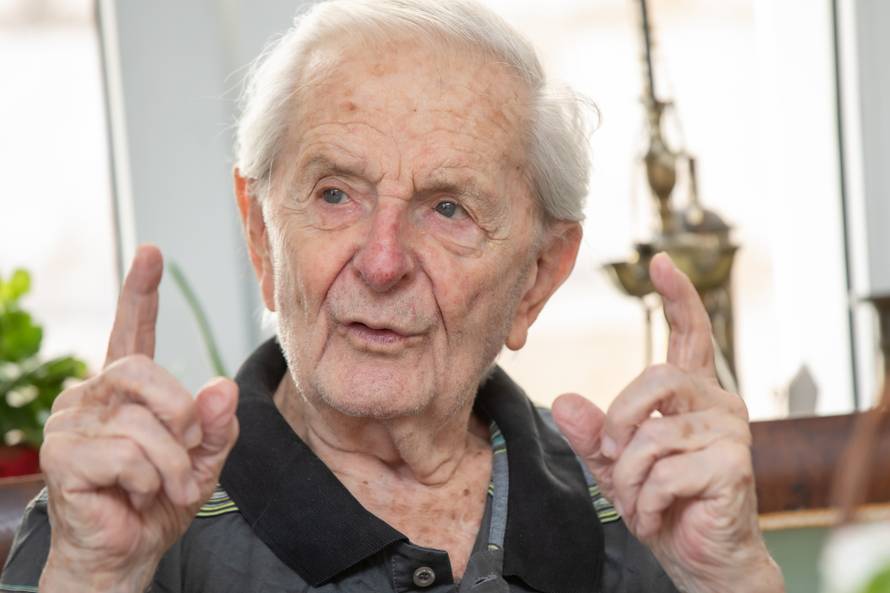 Dubrovčani se uz suze i veliki pljesak oprostili od glumačke legende Miše Martinovića