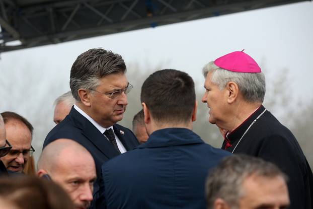 Svečanost puštanja u promet dionice autoceste A11 Lekenik - Sisak