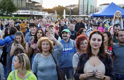 Bugari u nedjelju na izborima,  strahuju od političkog kaosa