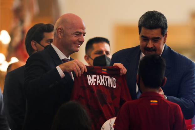 FIFA President Infantino visits Caracas