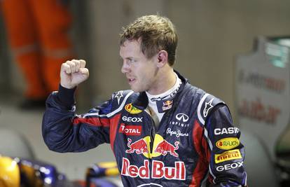 Vettelu deveta utrka u sezoni, ali ipak ispustio naslov prvaka
