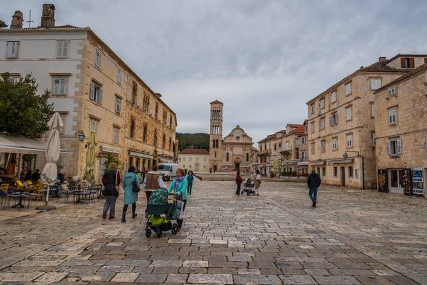 Jesenski ugođaj u gradu Hvaru