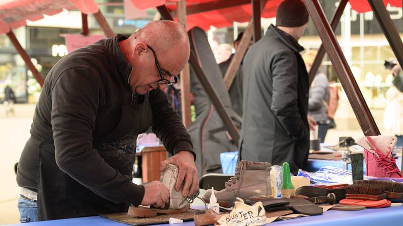 VIDEO Majstori u Zagrebu besplatno popravljali stvari na Dan planeta Zemlje