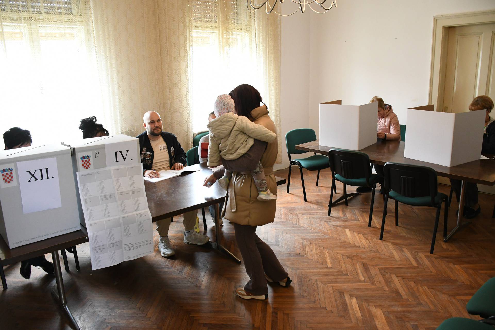 Građani Virovitice glasali u Veterinarskoj stanici