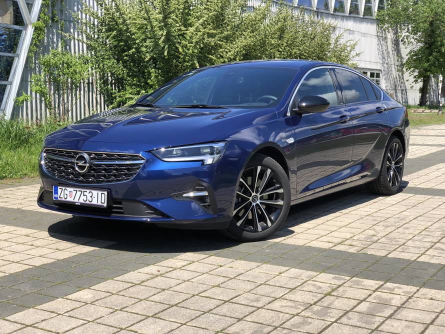 Dobro je da i dalje ima ovakvih auta, osobito ako puno putujete