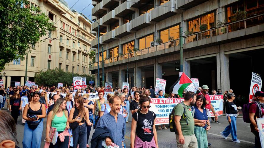 Grčki radnici ponovo štrajkaju: Željeznički promet zaustavljen, brodovi su ostali u lukama