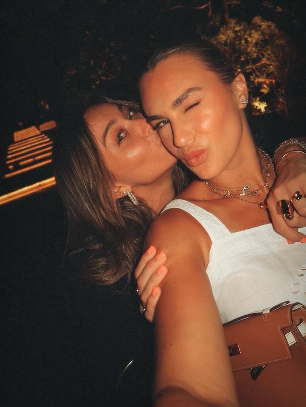 FOTO Vatrena Španjolka za kojom mnogi žude golica maštu: 'Seksi i opet sama'