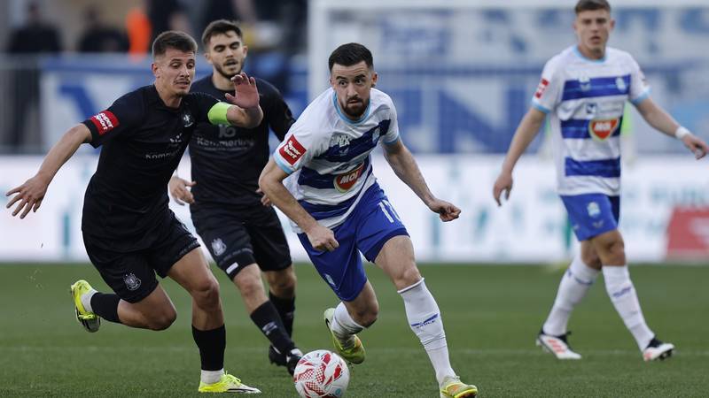 Osijek ostao bez važnog igrača. Jakupović karijeru nastavlja u portugalskom prvoligašu